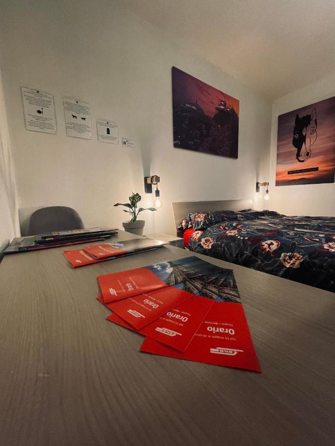 Luce Private Deluxe Apartment Near The Station Tirano Bagian luar foto